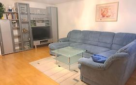 Schoene 2 Zimmer Wohnung